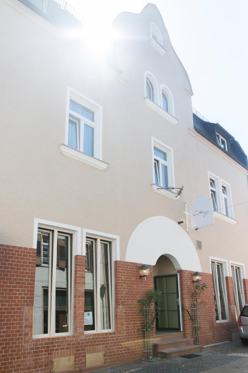 Cottage Rheingau Hotel Walluf Exterior photo
